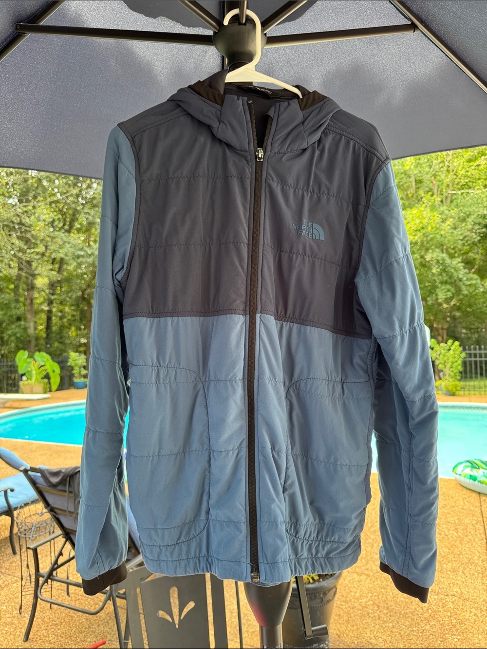 The North Face Two-Tone Blue Hooded Insulated Puffer Jacket